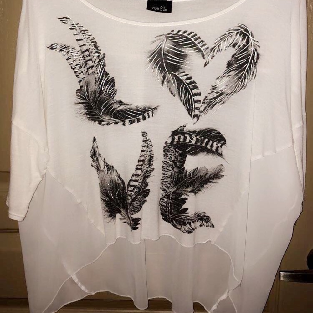 Love T-shirt